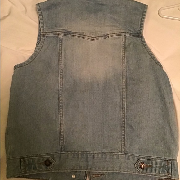 Forever 21 denim vest - Picture 6 of 6